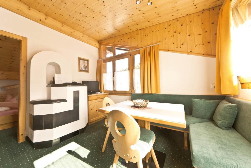 זאמנאון Appartement Laerchenhof חדר תמונה